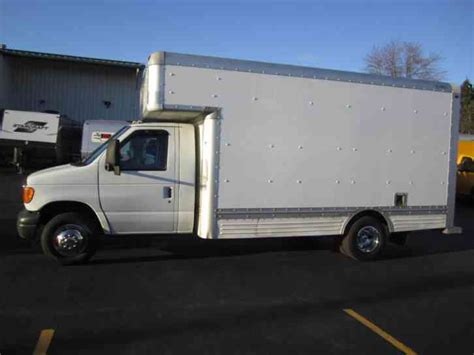 Ford Ford E450 with 14' Box (2006) : Van / Box Trucks