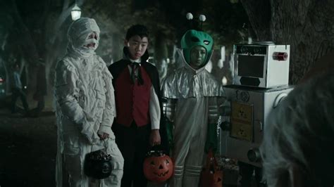 Snickers Halloween Satisfaction TV Commercial, 'Horseless Headsman' - iSpot.tv