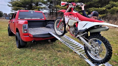 Best Motorcycle Ramps for Trucks in the USA | LongRamps