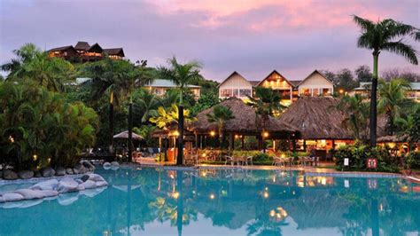 The Outrigger Fiji Beach Resort - Fiji Resorts | Island Escapes