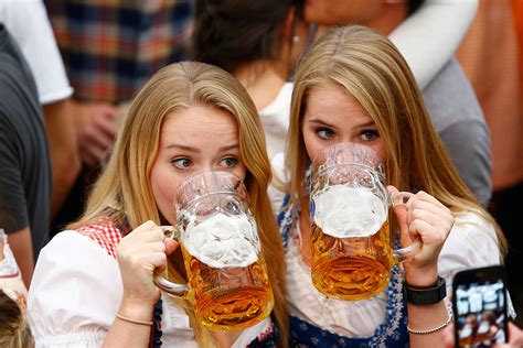 Oktoberfest 2016: Photos of the world's biggest beer festival, held on Munich's Theresienwiese ...