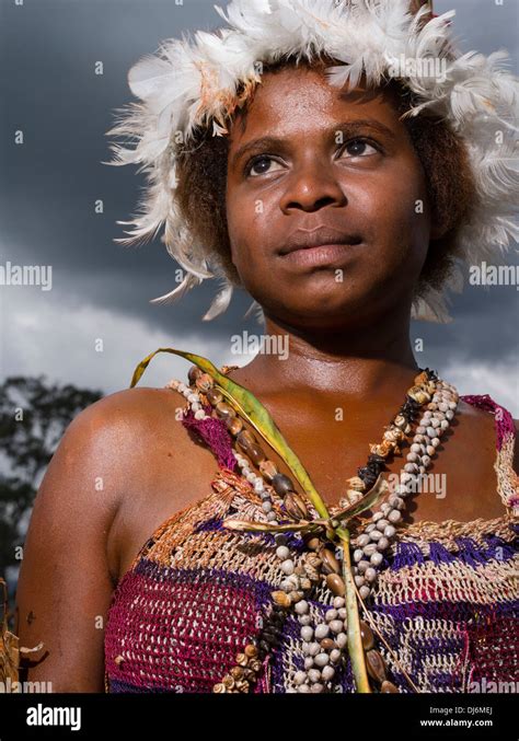 Traditional dress papua new guinea hi-res stock photography and images - Alamy