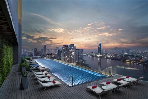 14 Hotels in Bangkok with an Infinity Pool