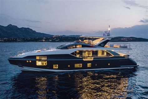 Italian Luxury Yacht Brands | semashow.com