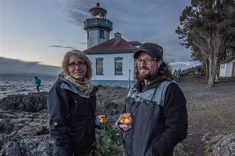 San Juan Island honors orcas passed in 2016 | Islands' Sounder