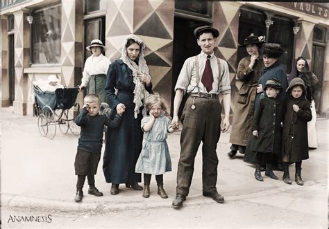 Survivors of the Lusitania disaster, 1915 : Colorization