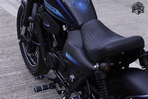 This Custom Bajaj Avenger 220 Bobber Gets Buddha-Inspired Mods