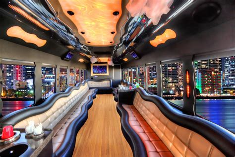 Calgary Party Bus Rental Service | Affordable Prices | Limo To Go