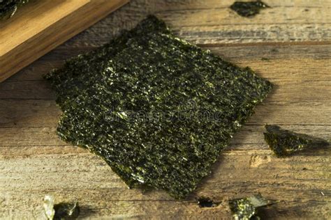 Organic Green Dry Roasted Seaweed Sheets Stock Photo - Image of alga, ingredient: 101664502