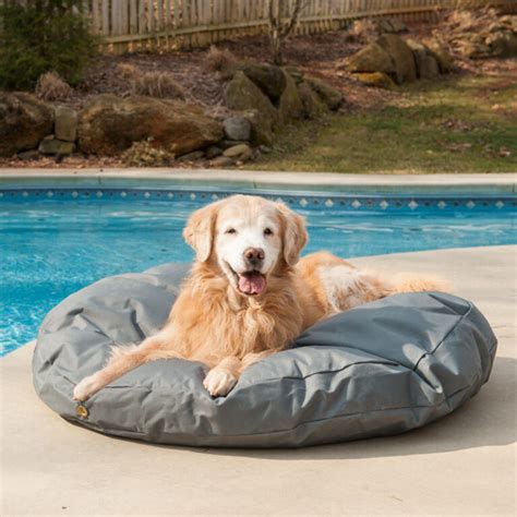 Outdoor Waterproof Round Dog Bed | Snoozer Pet Products