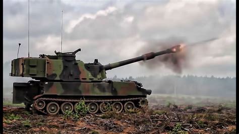 Paladin Self-Propelled Howitzers • Flaming Thunder - YouTube