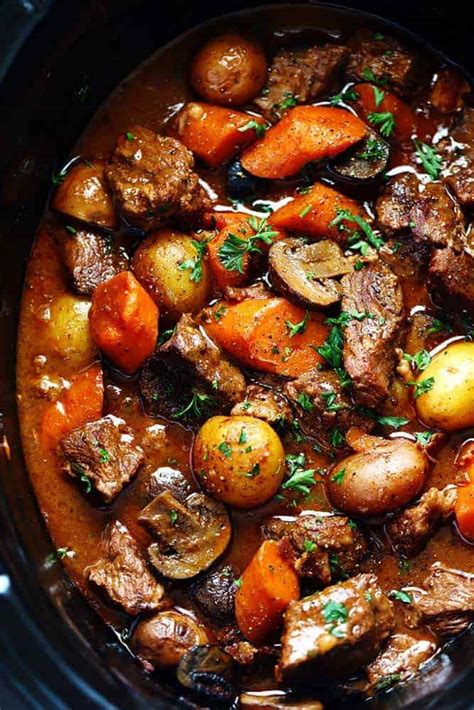 Slow Cooker Beef Bourguignon | The Recipe Critic