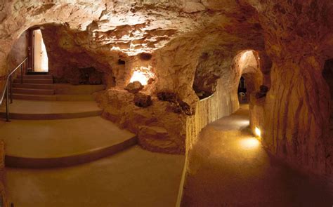 You Can Sleep Underground At This Coober Pedy Hotel