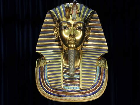 King Tutankhamun: new evidence suggests ancient Egyptian gold mask was made for heretic queen ...