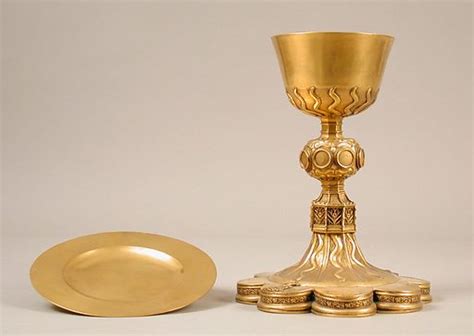 Chalice and Paten free public domain image | Look and Learn