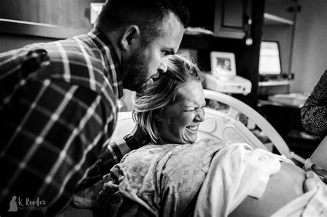 Photographer captures ‘cone head’ baby in incredible birth photos - National | Globalnews.ca