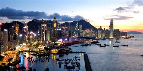 File:Hong Kong Island Skyline 201108.jpg - Wikipedia