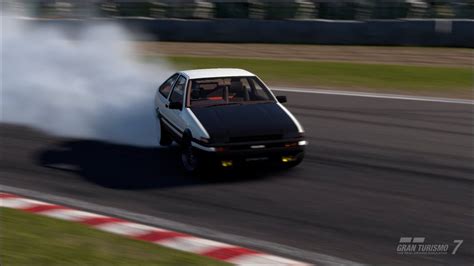 Drifting a Legend in Gran Turismo 7 - Toyota Sprinter Trueno AE86 ...