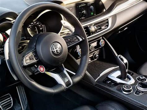 Alfa Romeo Interior - 2023 Giulia, Stelvio, and Tonale Interior