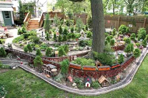 The 25+ best Garden train ideas on Pinterest