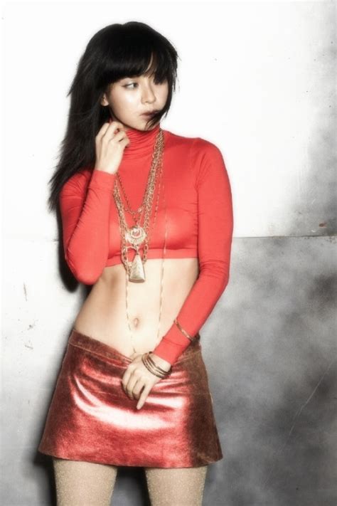 [Eye Candy] 10 Real Hot Moments Of Song Ji Hyo! + Gifs - Daily K Pop News