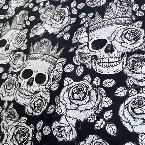 Black cotton fabric with skull pattern | wouwww