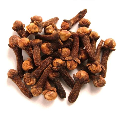 Clove Facts, Health Benefits and Nutritional Value