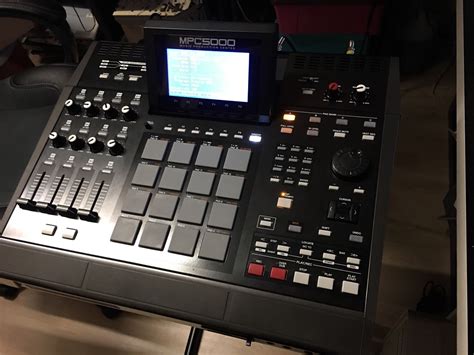 Akai MPC 5000 with 192MB RAM – MPCHunter