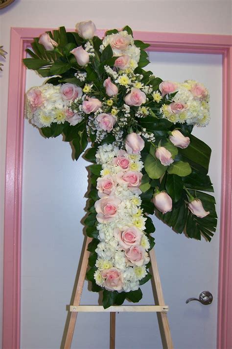 Funeral & Sympathy Flowers Glendale, CA | Funeral flower arrangements ...