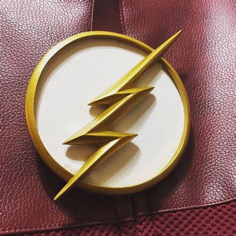 CW the Flash Inspired Chest Resin Emblem ULTIMATE VERSION - Etsy