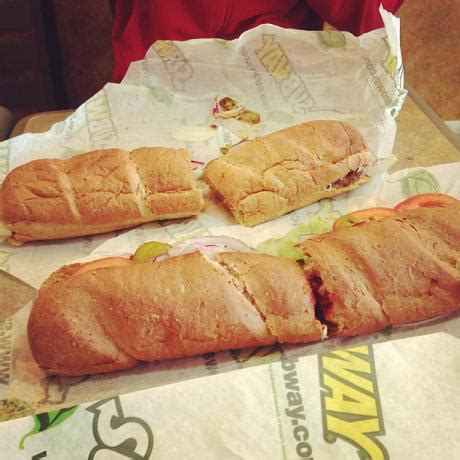 What Subway Bread Is The Healthiest? The Top Picks