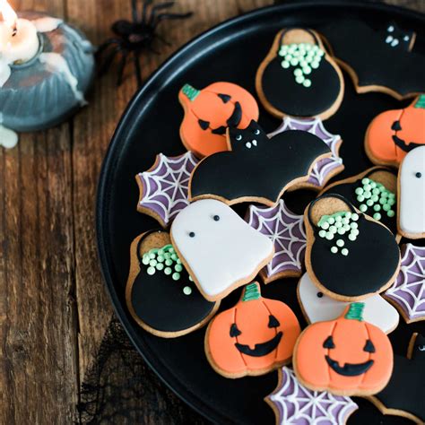 Discover Our Jar of Halloween Biscuits - Honeywell Bakes