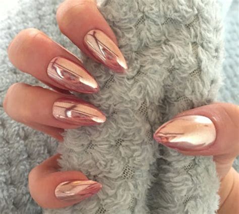 21 Chrome nails - From mirror nail polish to acrylic nail art ideas