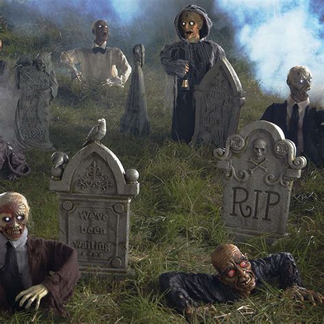 25 Zombie Halloween Decorations Ideas - Decoration Love