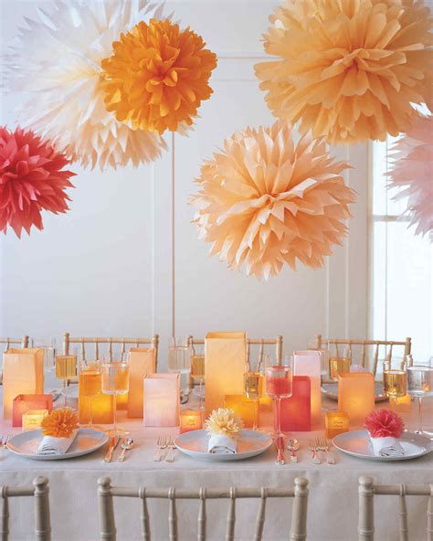 Tissue Paper Pom Poms | DIY Ideas & Tutorials