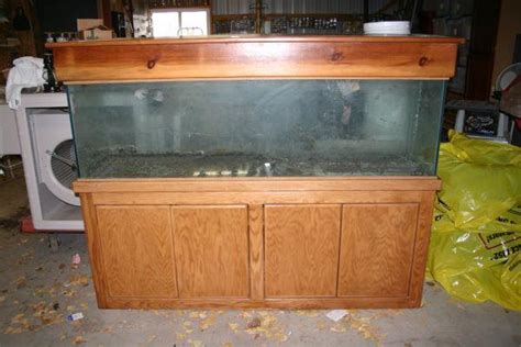 125 gallon fish aquarium tank with stand and cover - (Wenatchee) for Sale in Wenatchee ...