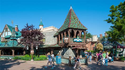 Peter Pan's Flight: Peter Pan Attraction | Disneyland Paris