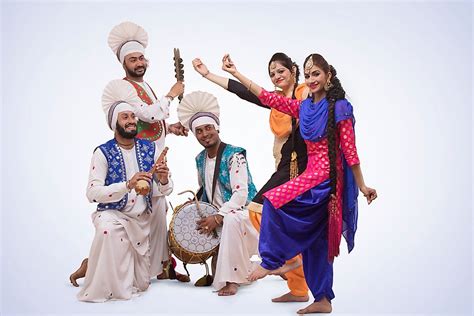 What Is the Bhangra Dance Of Punjab? - WorldAtlas