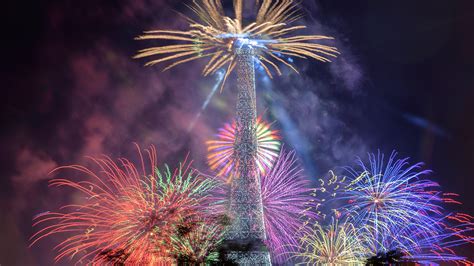 Eiffel Tower with Fireworks - backiee