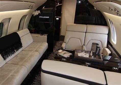 Bombardier Challenger 605 | Le Bas International - Air Charter Worldwide