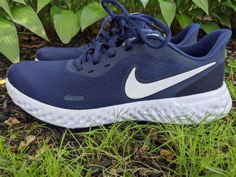 Nike Revolution 5 Review, Facts, Comparison | RunRepeat