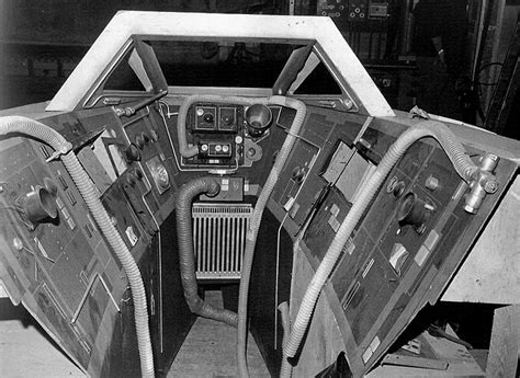 Y-Wing cockpit | Star wars pictures, Star wars design, Star wars ships