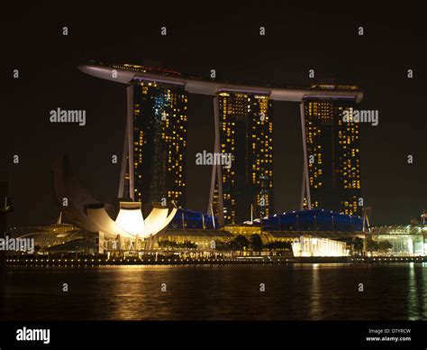 Marina Bay Sands night view Stock Photo - Alamy