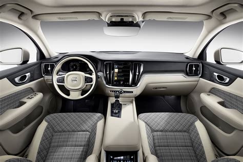 New Volvo V60 interior - Volvo Cars Global Media Newsroom