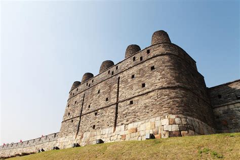 Suwon Hwaseong Fortress, The World Heritage: Suwon Hwaseong Fortress (UNESCO World Heritage)