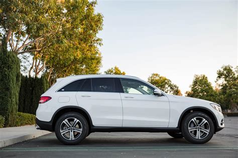 2018 Mercedes-Benz GLC Wins IIHS Top Safety Pick | Mercedes-Benz of Chicago