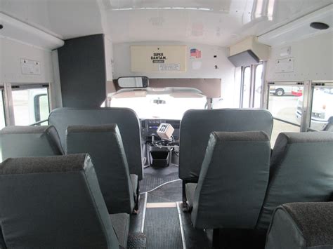 2006 Collins Chevrolet 14 Passenger Shuttle Bus