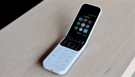 Nokia 2720 Flip mobile price in Pakistan; Nokia 2720 Flip mobile ...