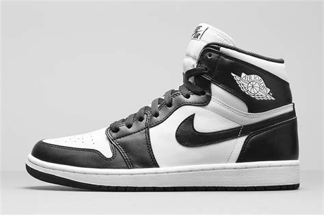 Air Jordan 1 Retro High OG "Black/White" - Nikestore Release Info - SneakerNews.com