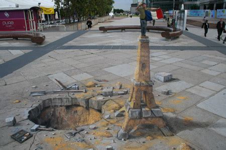 3D Sidewalk Chalk Art